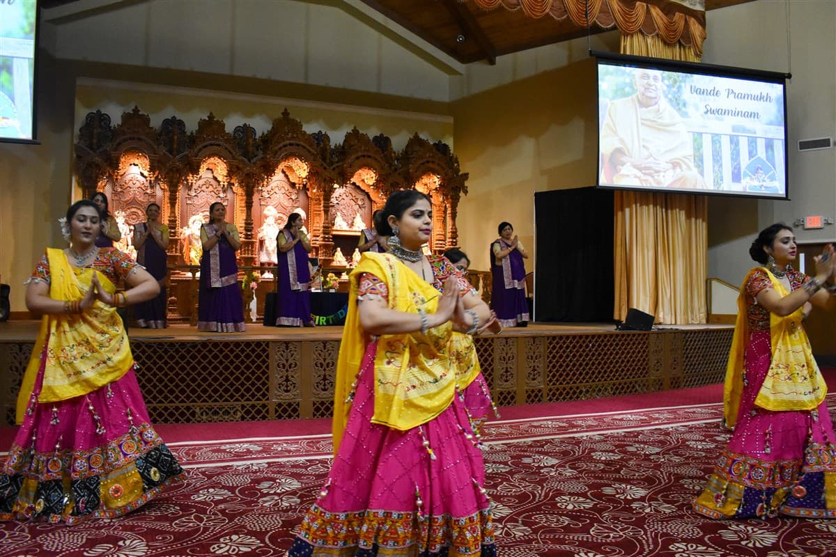 Pramukh Swami Maharaj's 104th Birthday Celebration by the Women's Wing